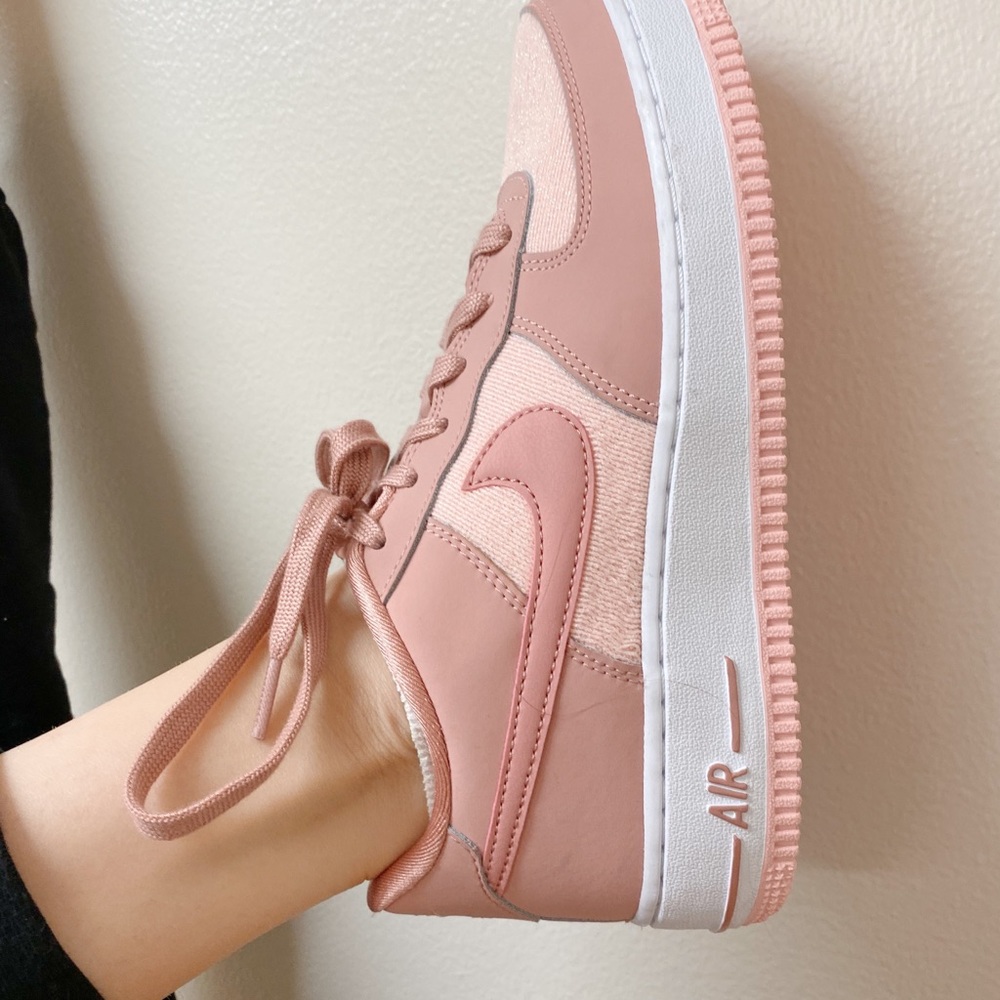 NWOT Pink Air Force One